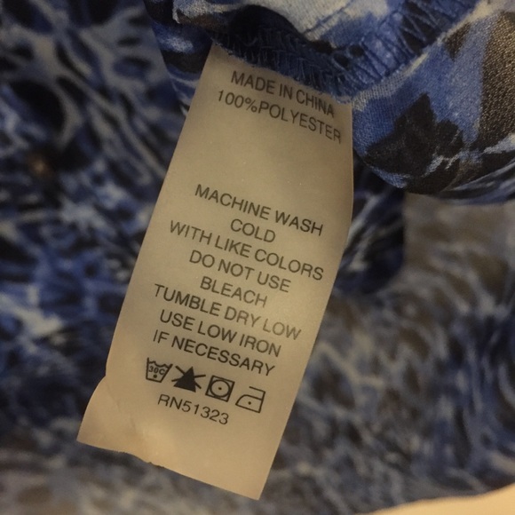 Two by Vince Camuto blue leopard print blouse - Picture 5 of 5